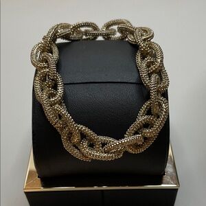 Elegant Gold Chain Link Bracelet